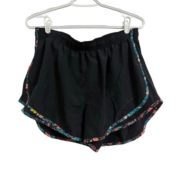 NIKE Dri-Fit Black Women’s XL Activewear Shorts Pink Floral Border Lightweight - Picture 1 of 6